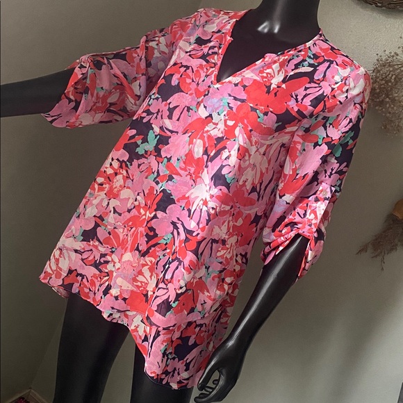 Floral V-Neck Women's Top - Multicolor - Picture 4 of 13